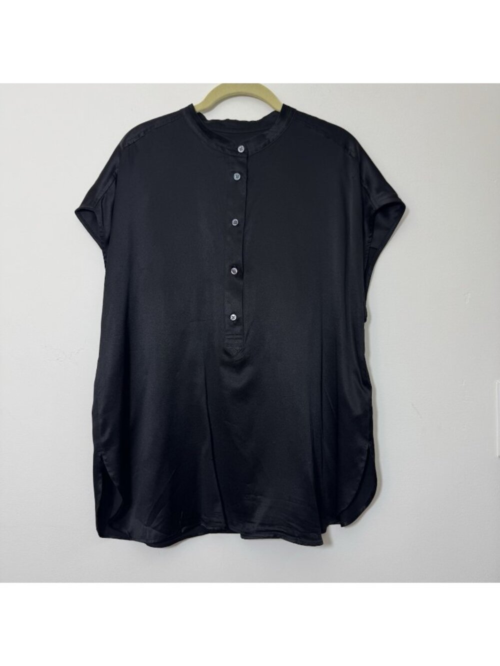 Banana Republic Serenade Silk Dolman Tunic Size L Cargo Black Bohemian